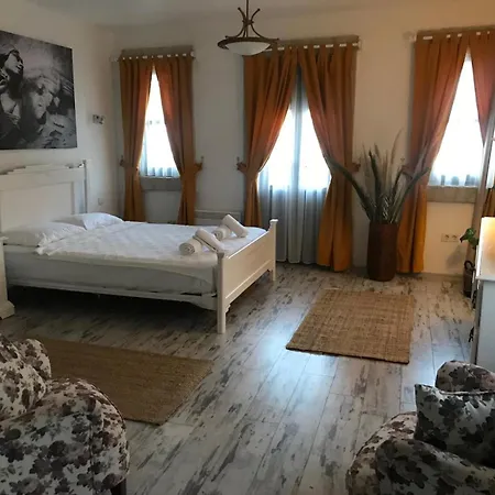 Al'cati Flaneur Bed and breakfast Çeşme