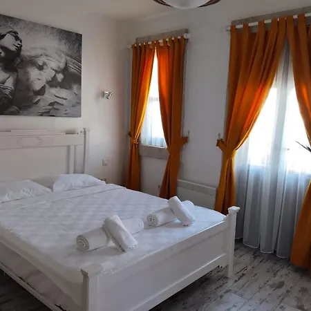 Al'çatı Flaneur 4*