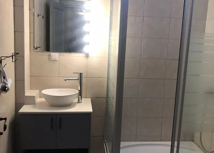 Al'çatı Flaneur Alojamento de Acomodação e Pequeno-almoço 4*